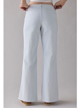 Urban Outfitters Mid-Rise Straight Leg Pant